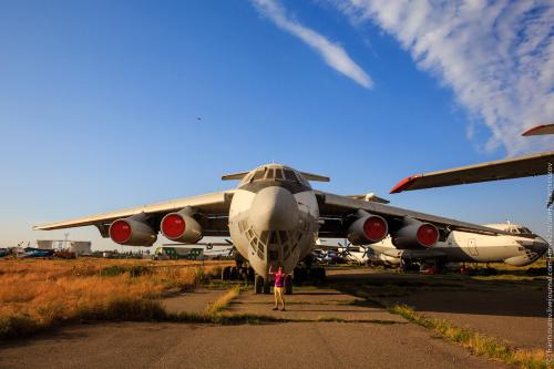 #Osh. На снимке "кладбище" старых самолетов вблизи ошского аэропорта. Фото Дениса Французова.