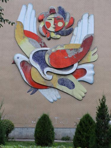 Дом Счастья на Араванской. Автор мозаики Владимир Кругман, мозаика изготовлена на Кувасайском фарфоровом заводе